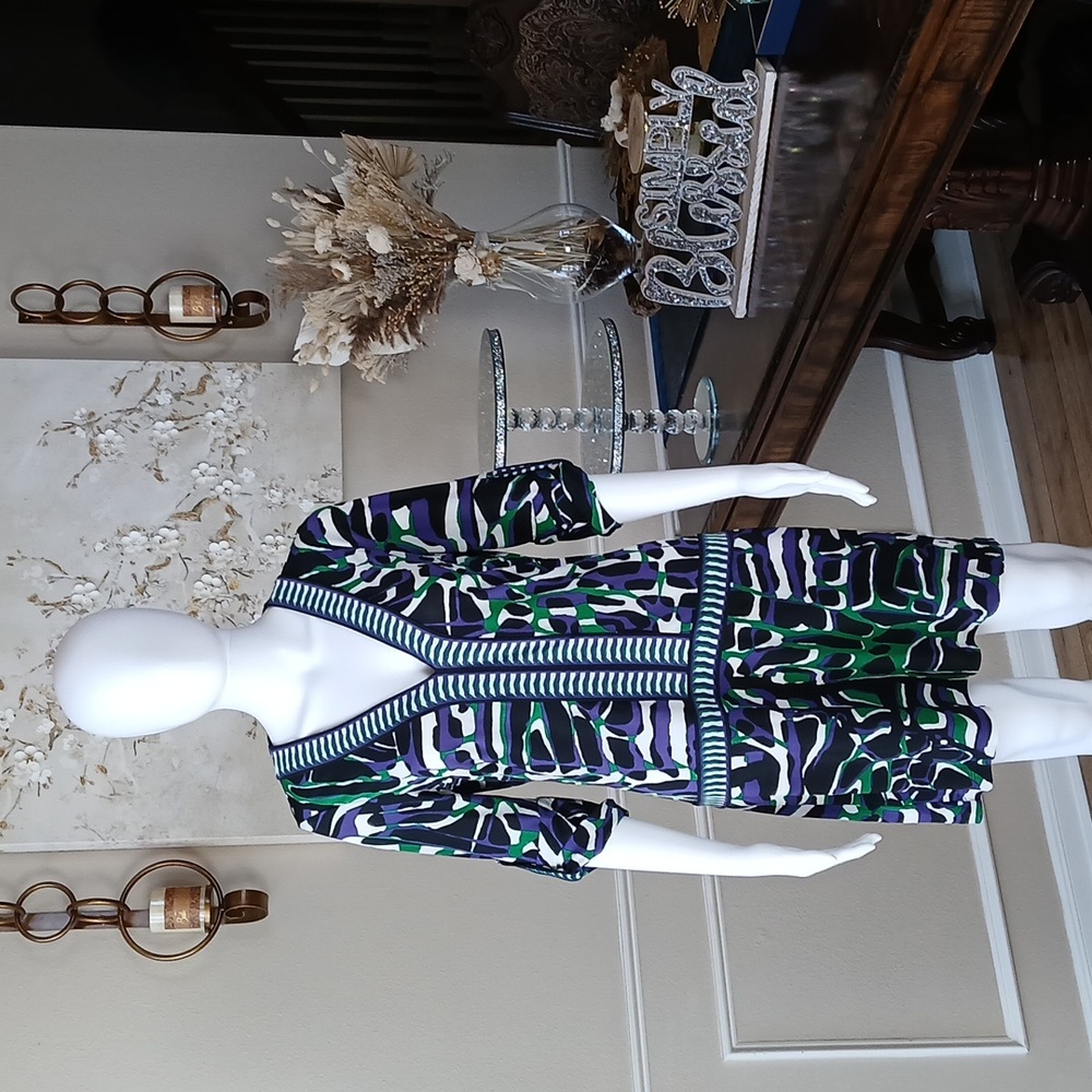 Women's Vibrant Geometric Print V-Neck Dress By BCBGMAXAZRIA. Size S - Picture 11 of 17